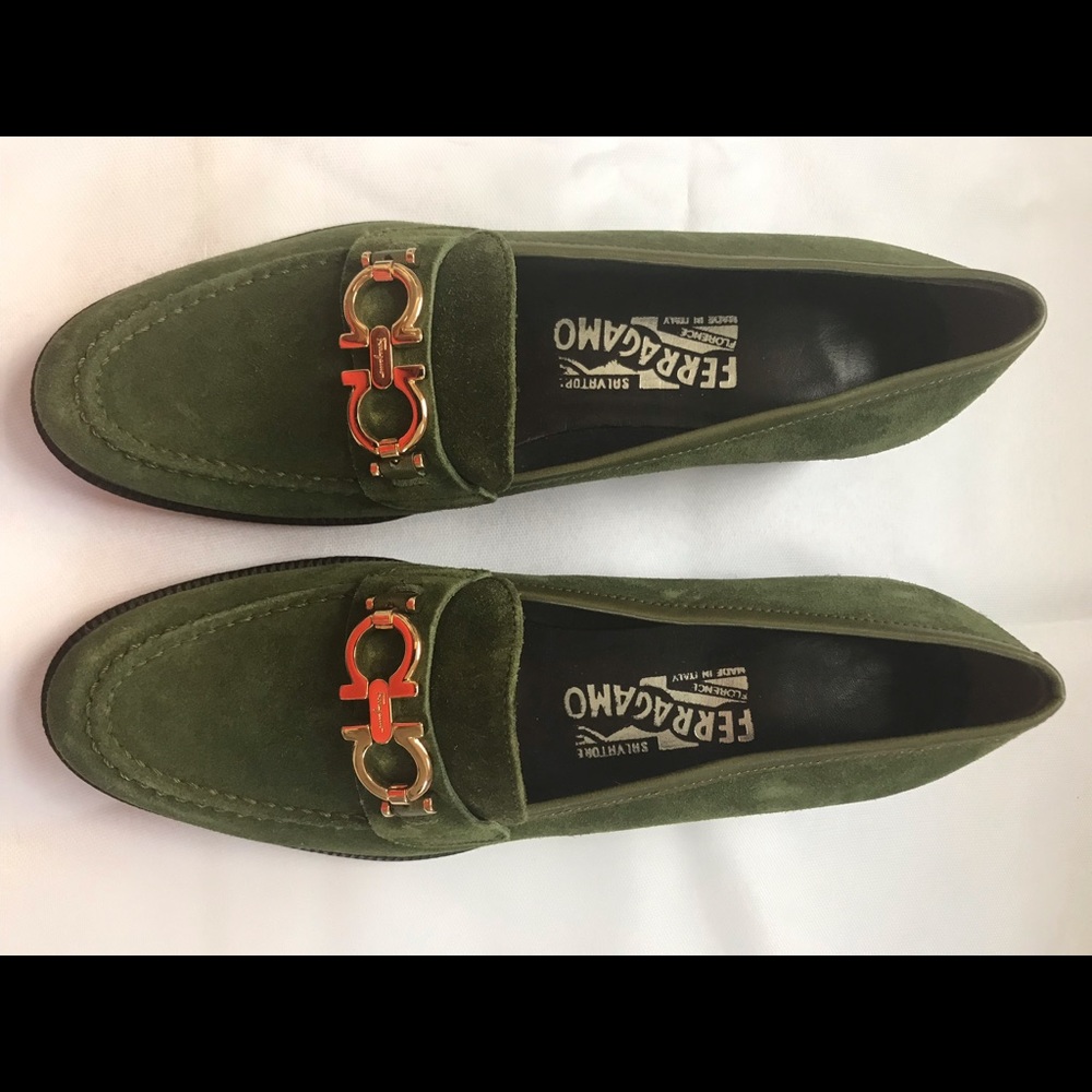 New Salvatore Ferragamo loafer Green suede sz 6.5